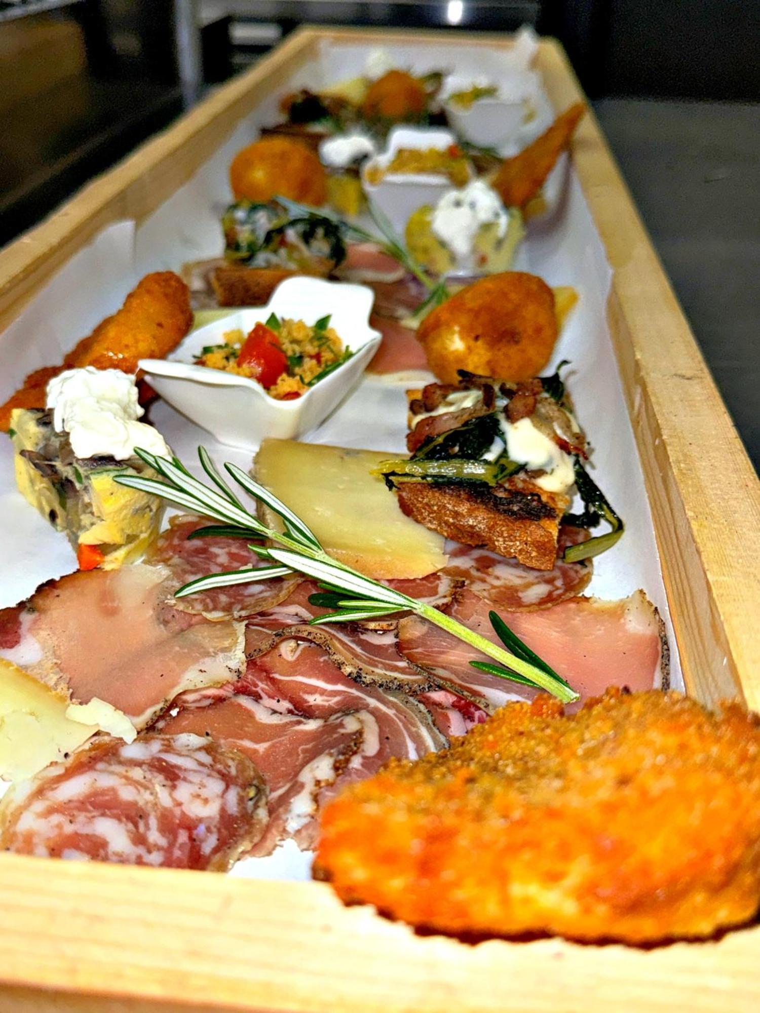 Agricampeggio - Solo Piazzole Vuote - Agriturismo Passione Natura 维耶斯泰 外观 照片
